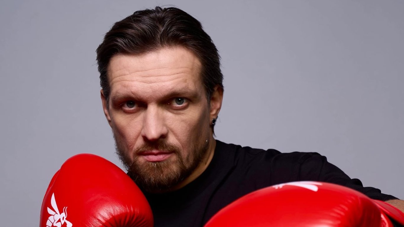 Усик проти Верховена біля пірамід Гізи