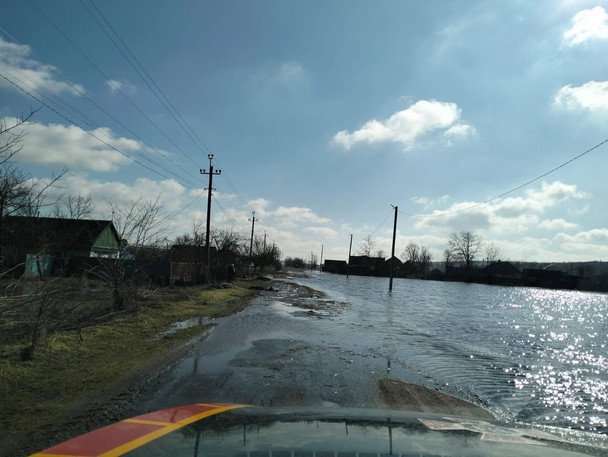 Украина в зоне непогоды: ливни, ураганный ветер и подтопления