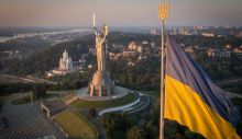Зеленський: Український прапор – це мрія окупованих територій, яку ми повернемо