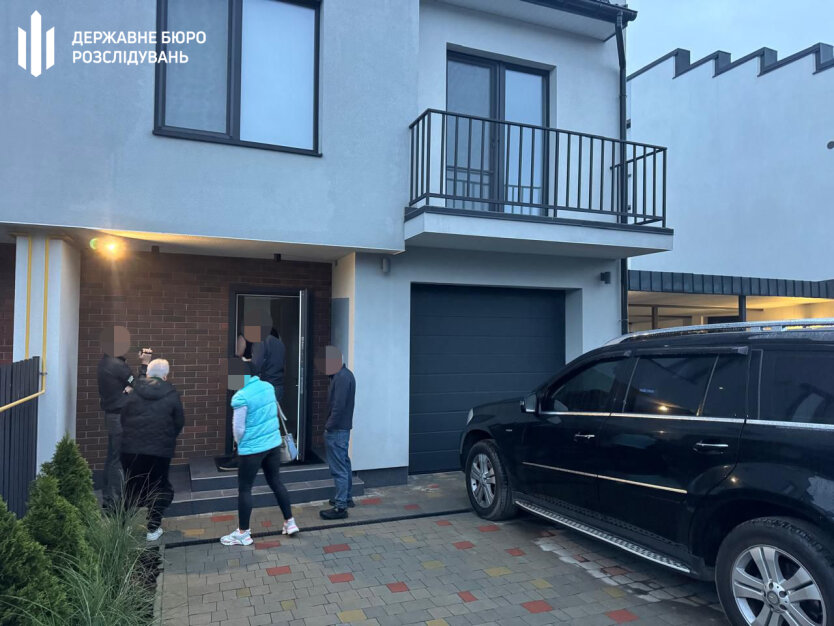 ДБР викрило корупціонера у Львові: задекларував лише частину мільйонного майна