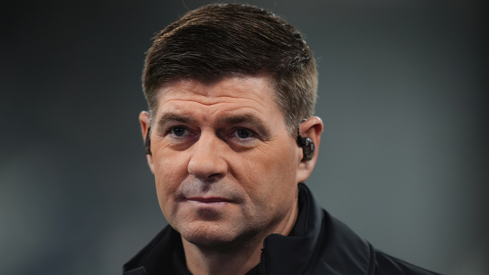Steven Gerrard chce wrócić do Liverpoolu: co to oznacza dla Arne Slota