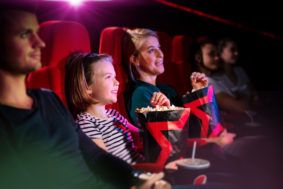 Sun Club verschenkt 10.000 Paar Tickets in Cineworld: So erhalten Sie sie kostenlos