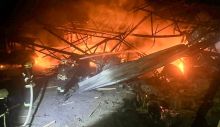 Росіяни вдарили по Харьківщині: постраждали діти, горять будинки