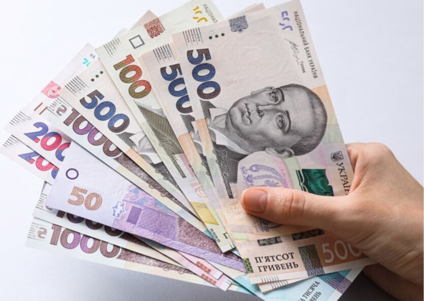 Уряд вводить зимову допомогу: 6500 гривень для малозабезпечених сімей