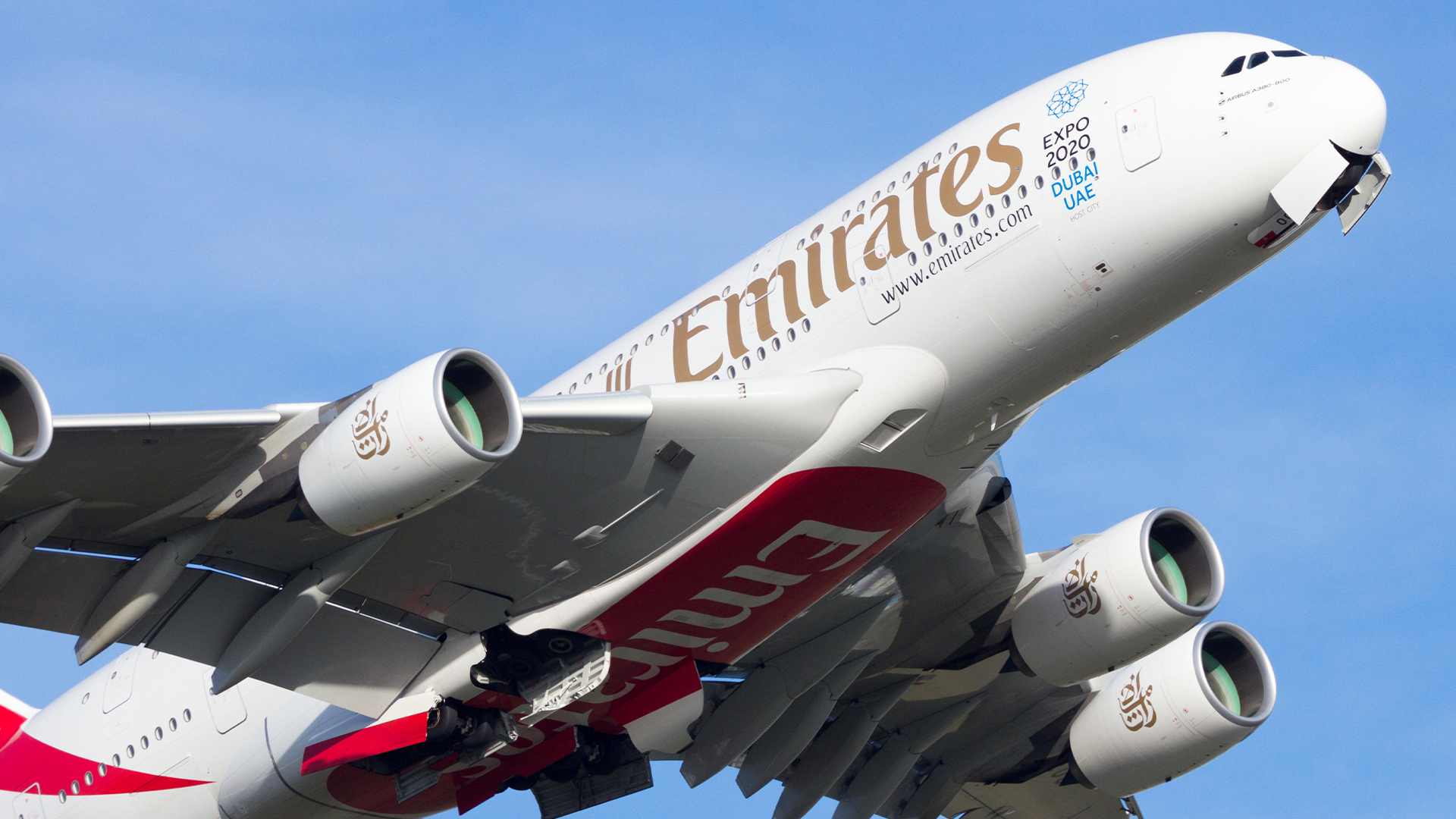 Emirates verbietet Powerbanks auf Flügen: Was Passagiere jetzt tun sollen