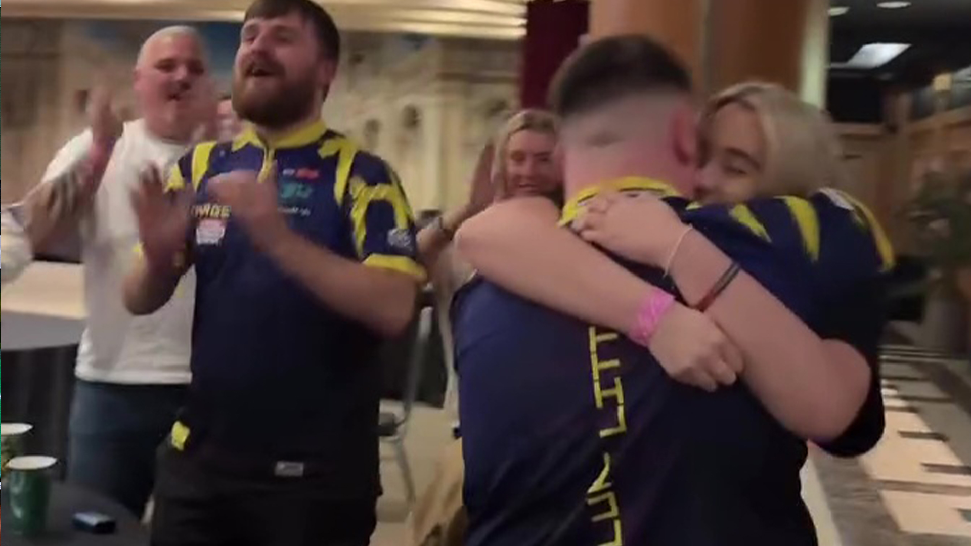 Літтлер виграв чемпіонат світу з дартсу: як 18-річний геній відсвяткував перемогу