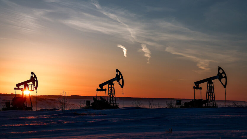 ОПЕК+ увеличит добычу нефти: почему это важно для рынка