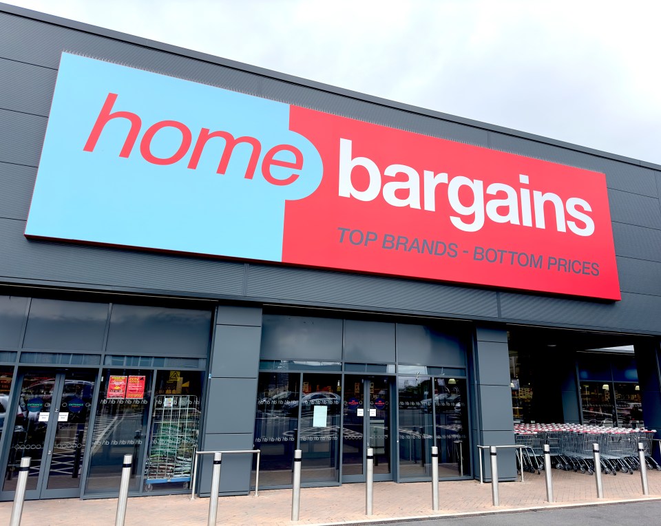 В Home Bargains стартовали скидки на Хэллоуин: конфеты уже от 75 пенсов