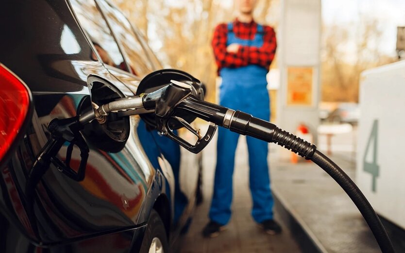Preise für Benzin steigen ab Oktober: um wie viel wird der Kraftstoff teurer