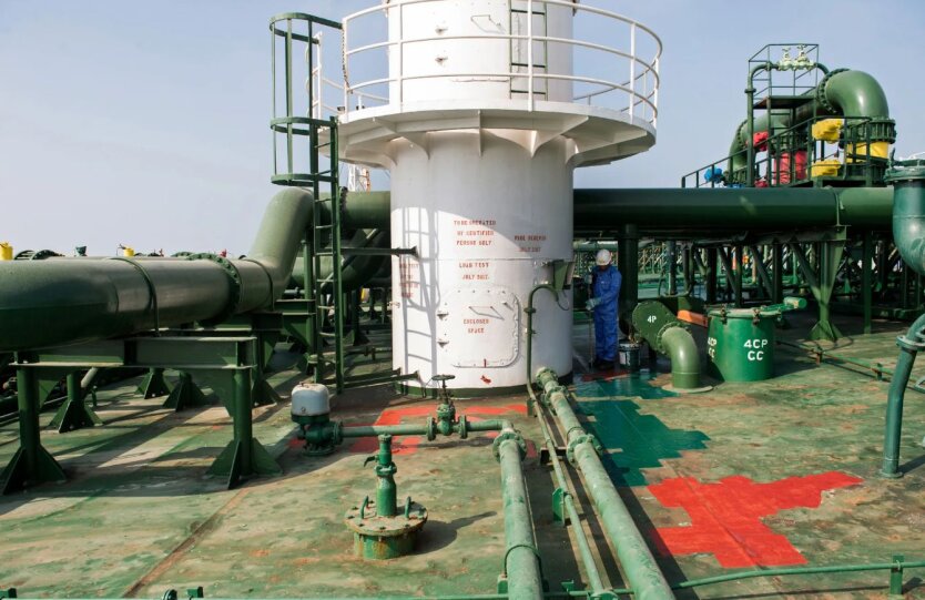 Санкционные танкеры США доставляют российскую нефть в Индию