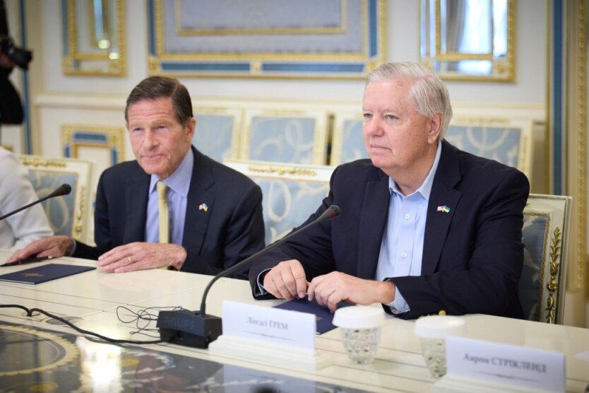 Senators announce 500% tariffs for buyers of Russian oil: details from Graham and Blumenthal