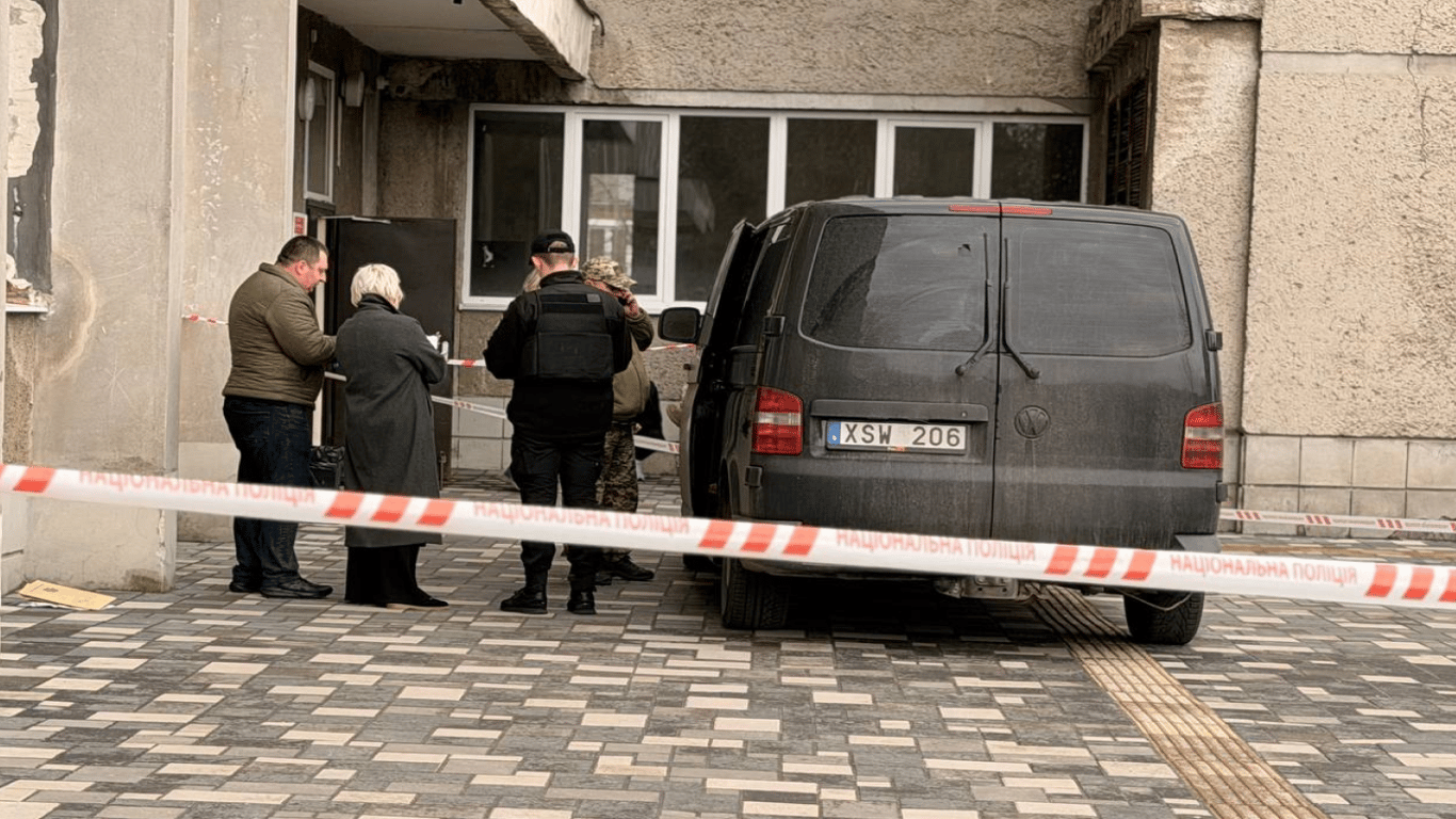 Митник поранив військового ТЦК