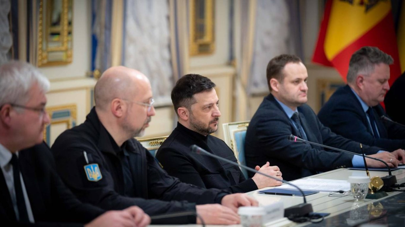 Zelensky: Frieden mit Russland nur ohne Abtretung des Donbas