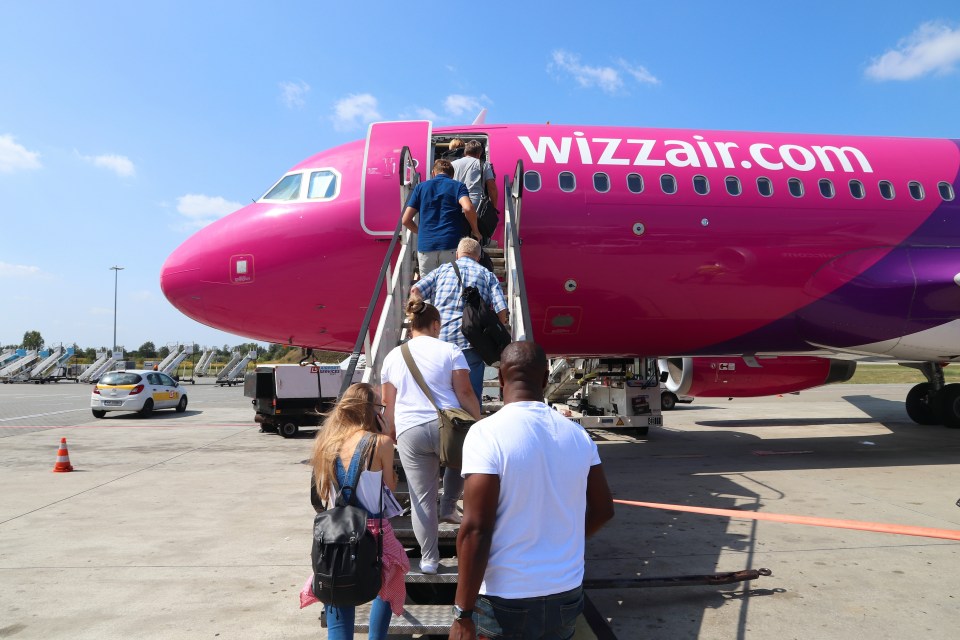 Отмена рейса Wizz Air: как вернуть деньги и избежать штрафов