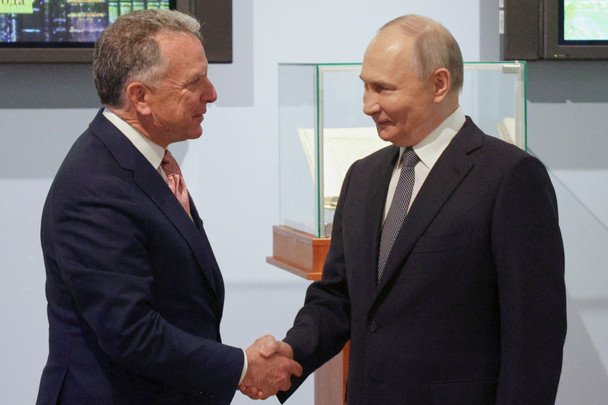Переговори в Абу-Дабі та гарантії Австралії
