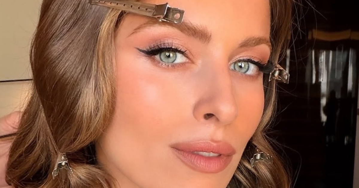 Sophia Rotarus Enkelin sorgt auf Schiaparelli-Show in Paris mit 40.000-Euro-Outfit für Aufsehen