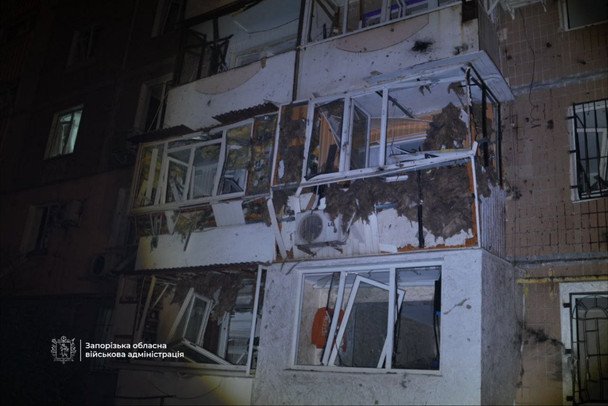 Обстрел Запорожья: четыре человека ранены, повреждены десятки жилых зданий