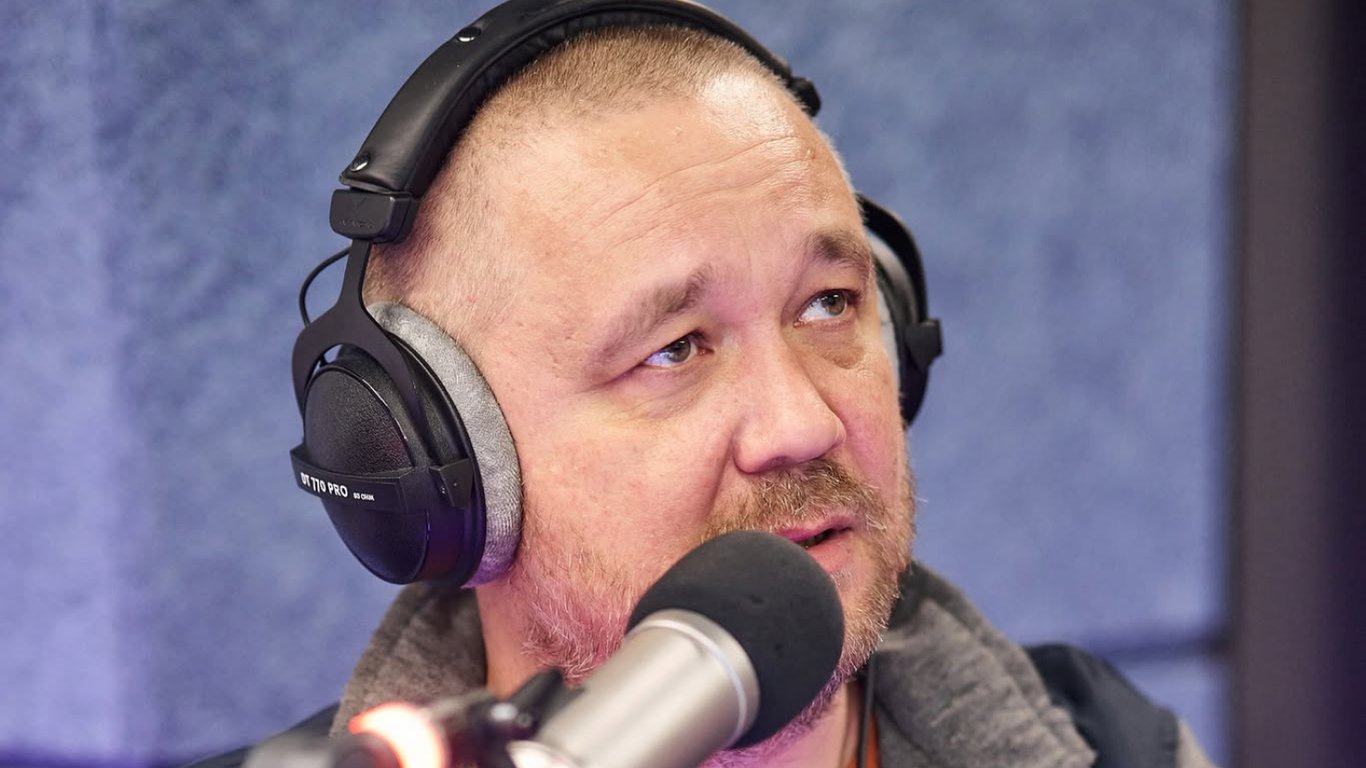 Помер український коментатор від удару струмом