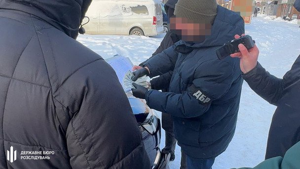 Затримання чиновника за хабар