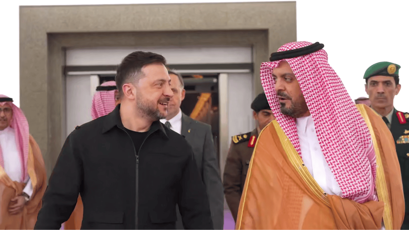 Selenskyj in Saudi-Arabien: Washington bittet Kiew um Schutz für Militäreinrichtungen