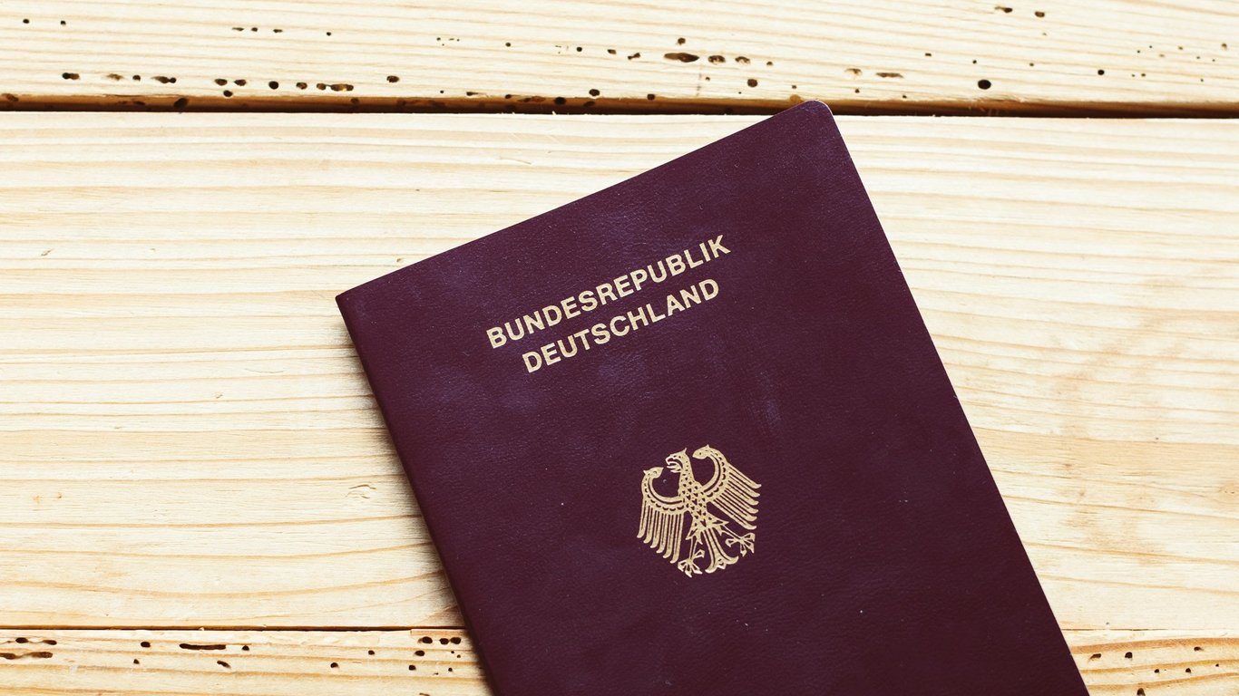 Ile zapłacisz za niemiecki paszport w 2026 roku? Sprawdzamy warunki i koszty