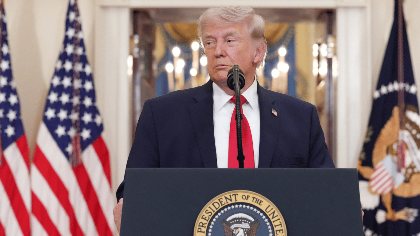 Prezydent Francji odrzuca kpiny Trumpa na temat swojego małżeństwa