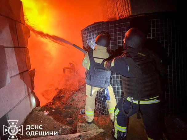 Одесская область подверглась ударам российских дронов: возгорания потушены, пострадавших нет