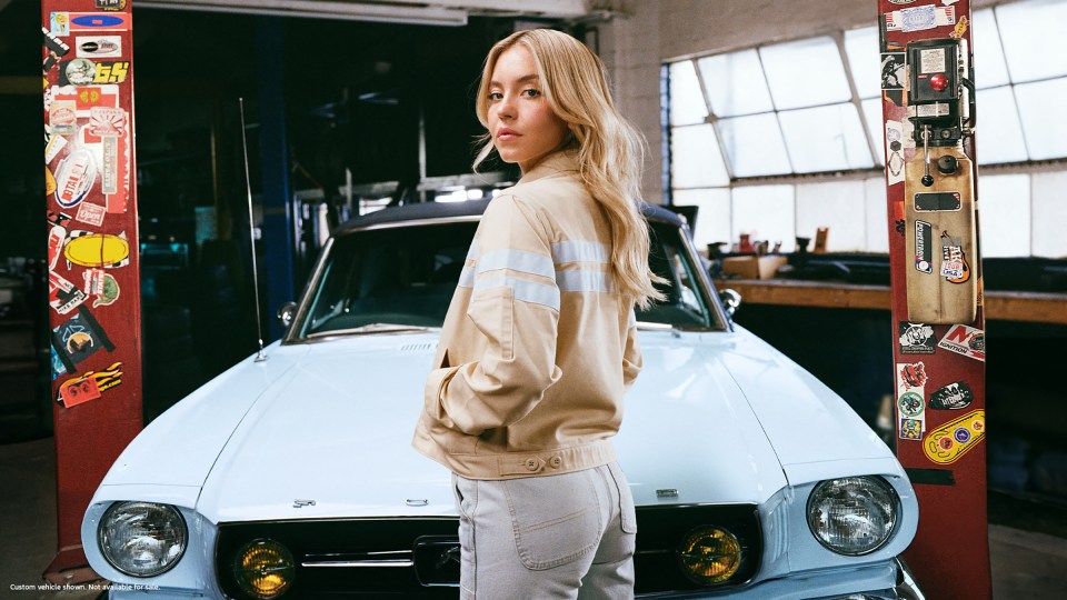 Sydney Sweeney Restores a Ford Mustang: How the Actress Fell in Love with Cars