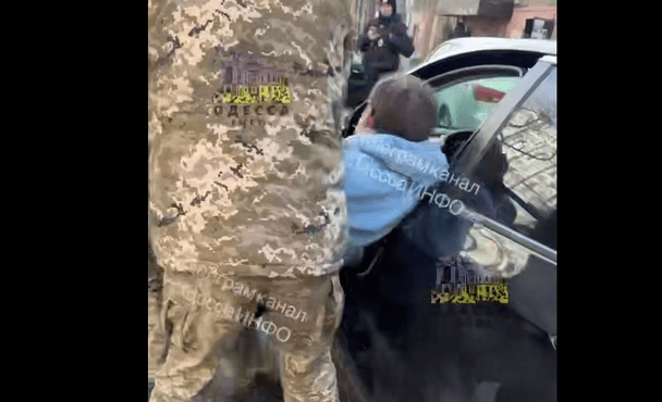 Затримання хлопця в Одесі