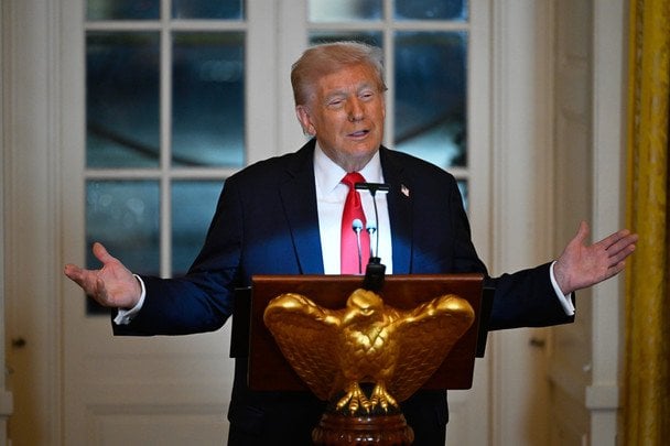 Трамп і 20 іранських танкерів