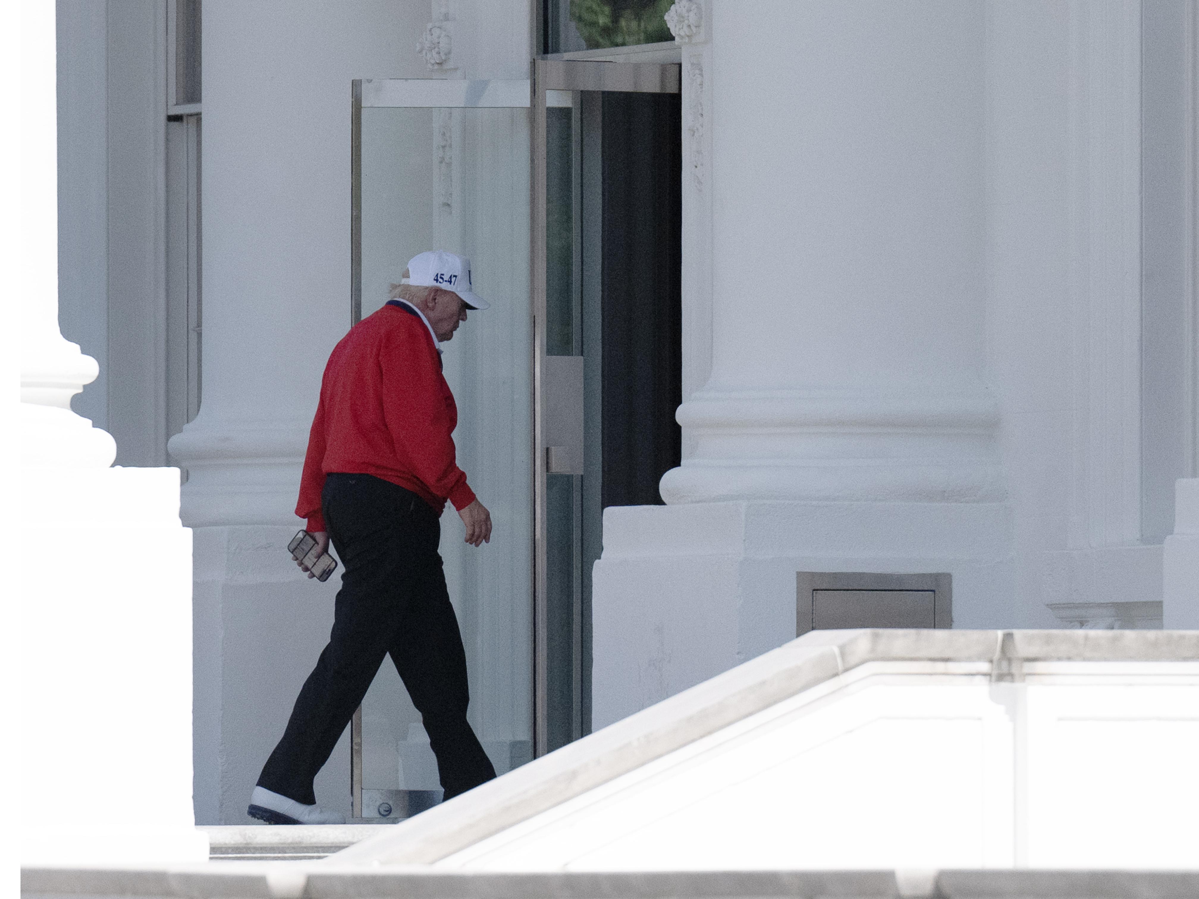 Трамп отменяет фонд на $1,8 млрд