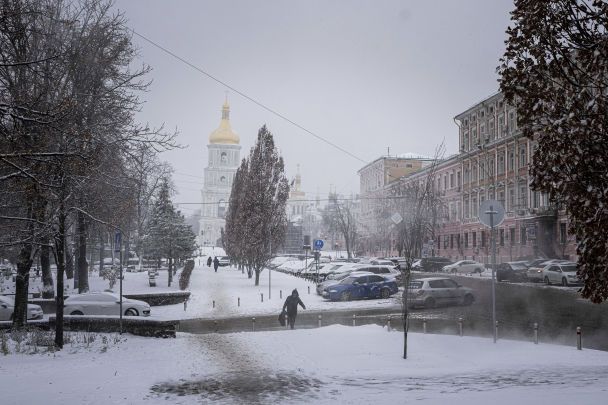Комунальники готуються до снігопаду вночі