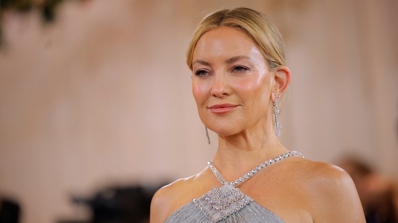 Kuchnia Kate Hudson wyznacza trend: złota armatura określi design 2026 roku
