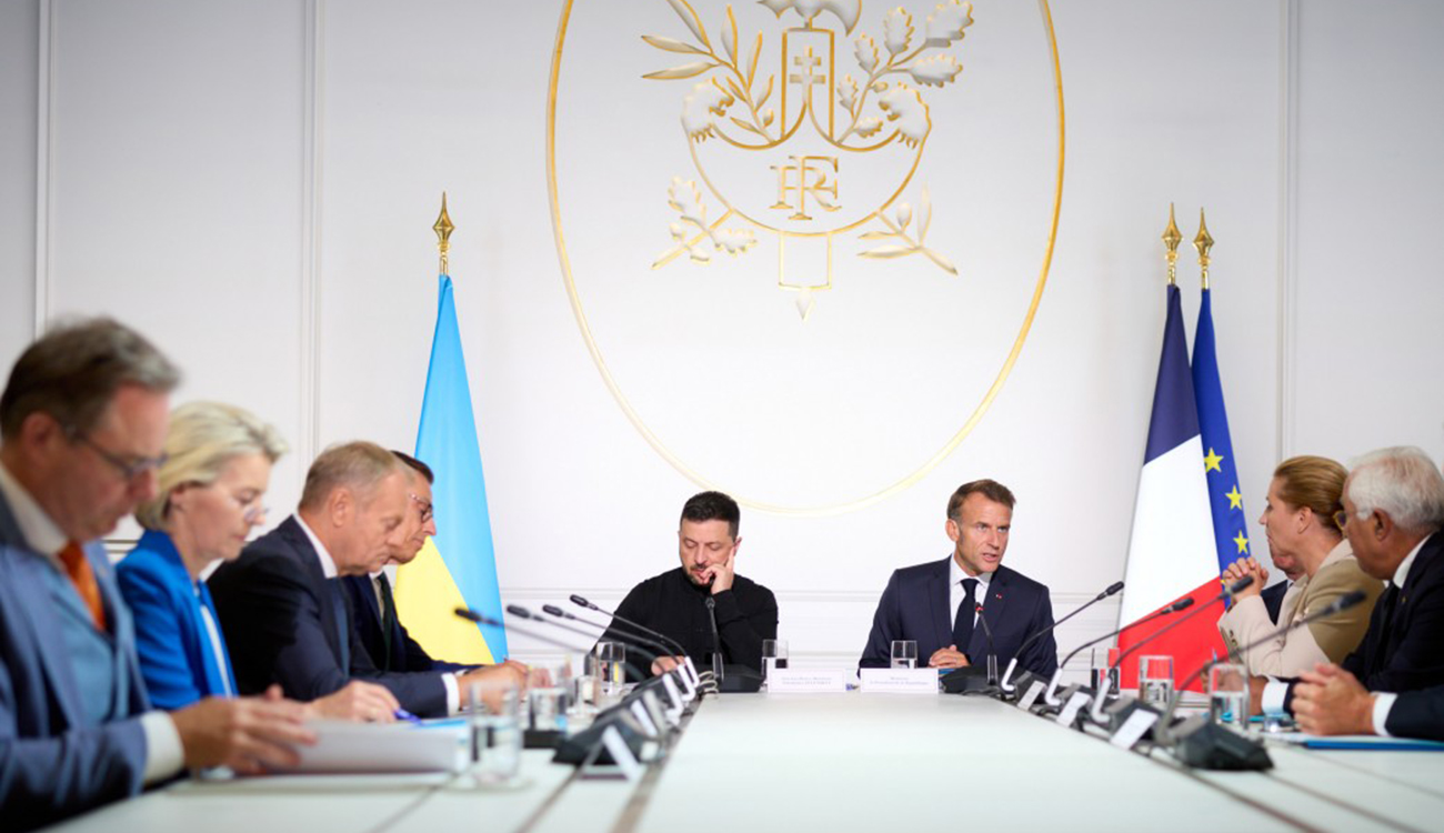 Лідери зустрічаються в Парижі