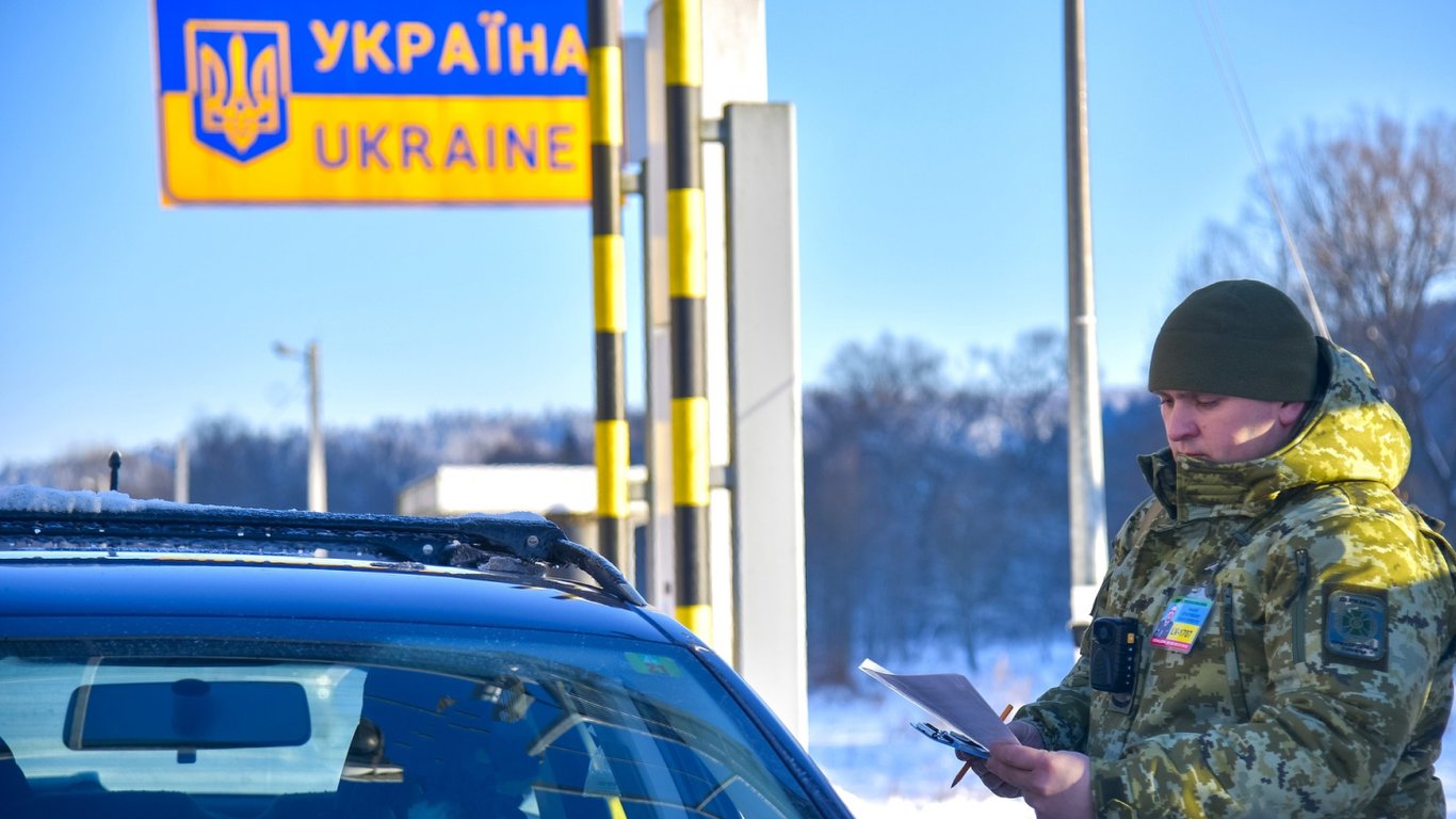 Черги на кордоні 5 березня