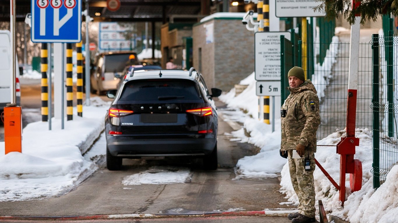 Ліміти готівки на кордоні з Польщею