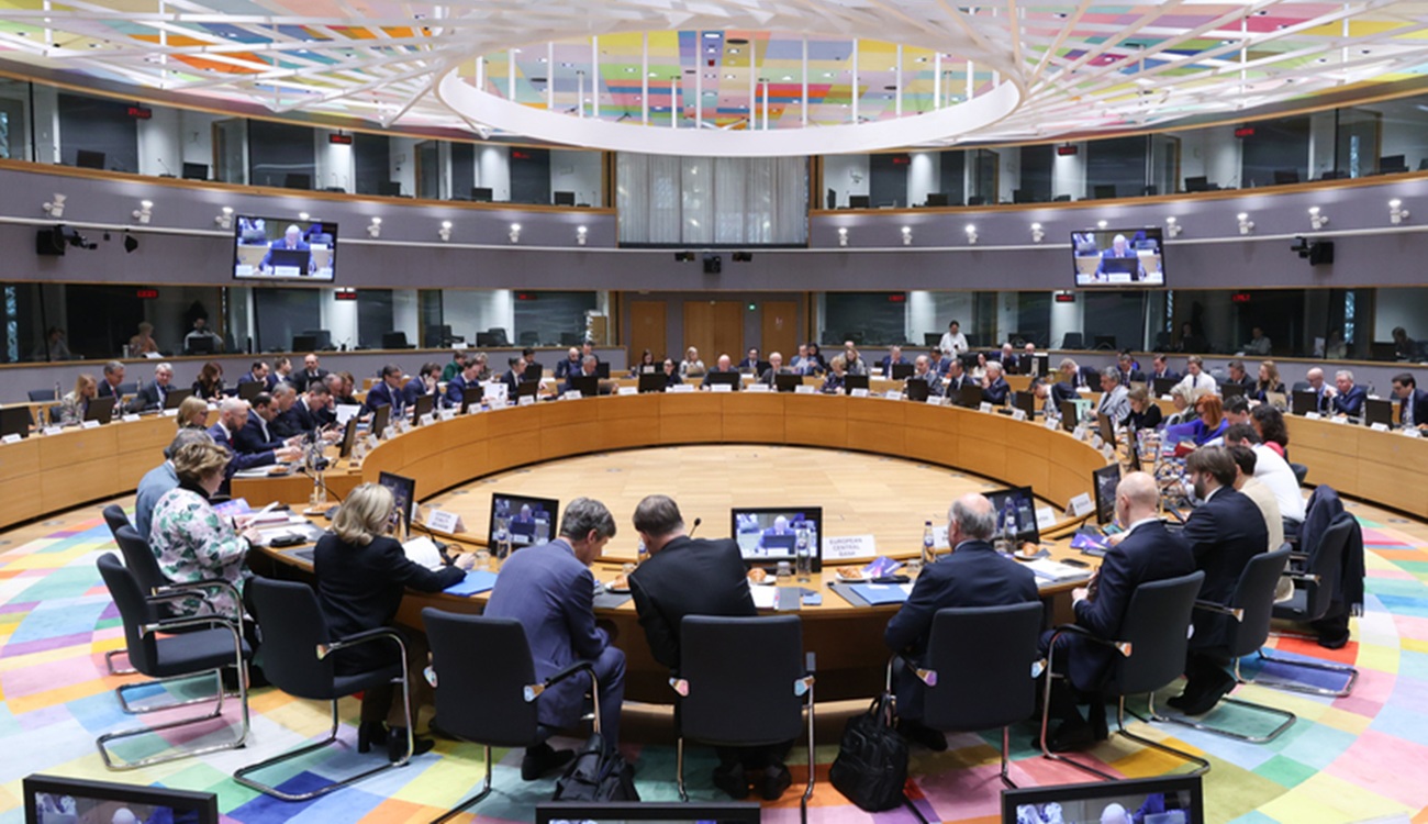 Венгрія блокує кредит ЄС для України