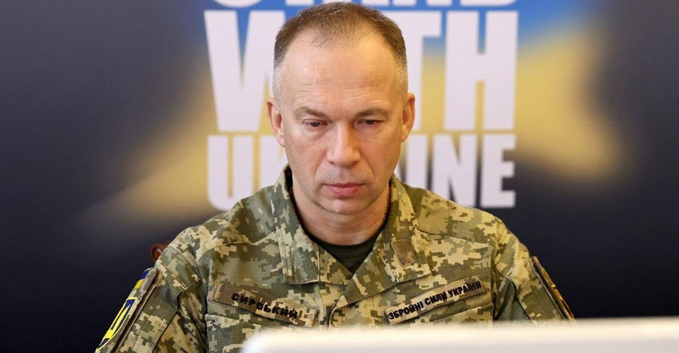 Zelensky Weighs Firing of Military Chief Syrskyi as Protests Erupt Across Ukraine and Warsaw