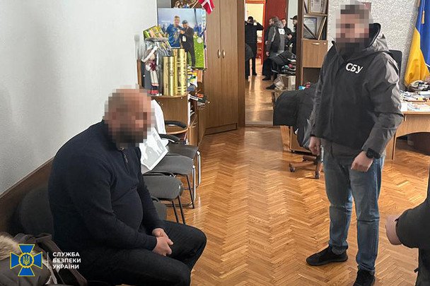 Мер отримує хабар в Івано-Франківщині