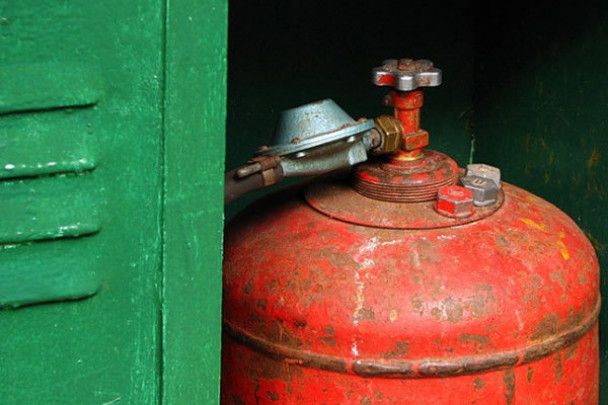 Взрыв газового баллона в Черкассах: сгорел дом, две женщины пострадали
