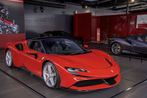 Безхатько на Ferrari у Франції