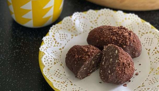 Десерт «Картошка»: готовим без духовки с какао и орехами