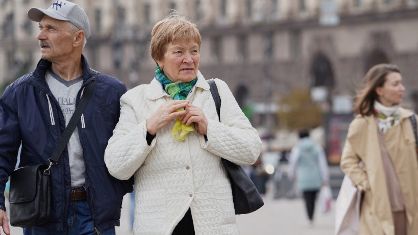 Seniorzy za granicą i na terenach okupowanych muszą się spieszyć: do 1 kwietnia 2026 roku grozi utrata emerytury