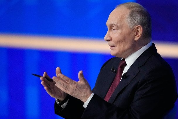 Путін про історичні землі України