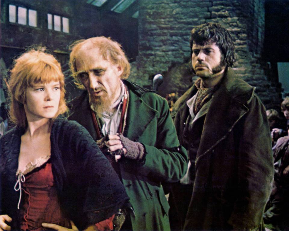 Oliver! legend slams plans to remake ‘perfect’ film classic insisting ‘they’ll f**k it up anyway’