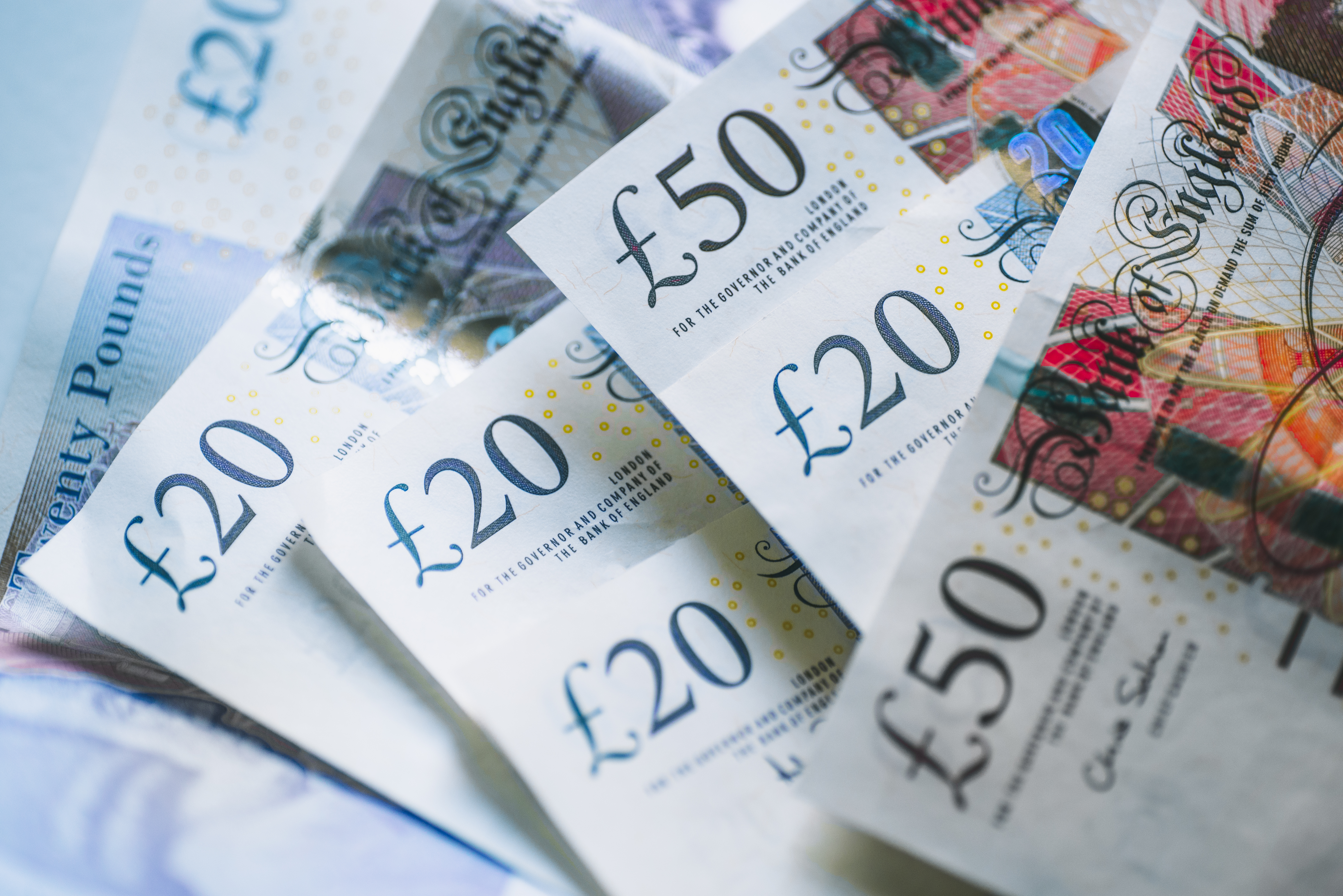 Правительство Великобритании выделяет ваучеры на еду: как получить до £300