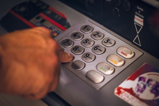 Платежі картками Visa та Mastercard
