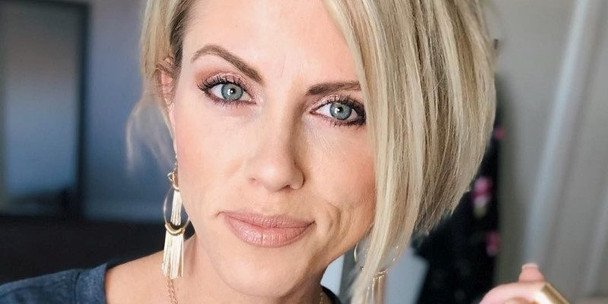 Stylowe fryzury 2026 dla kobiet 40+: trendy, które dodadzą Ci blasku
