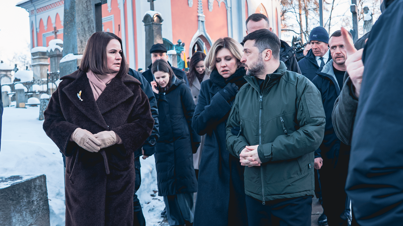 Зеленський та Тихановська ведуть переговори у Вільнюсі