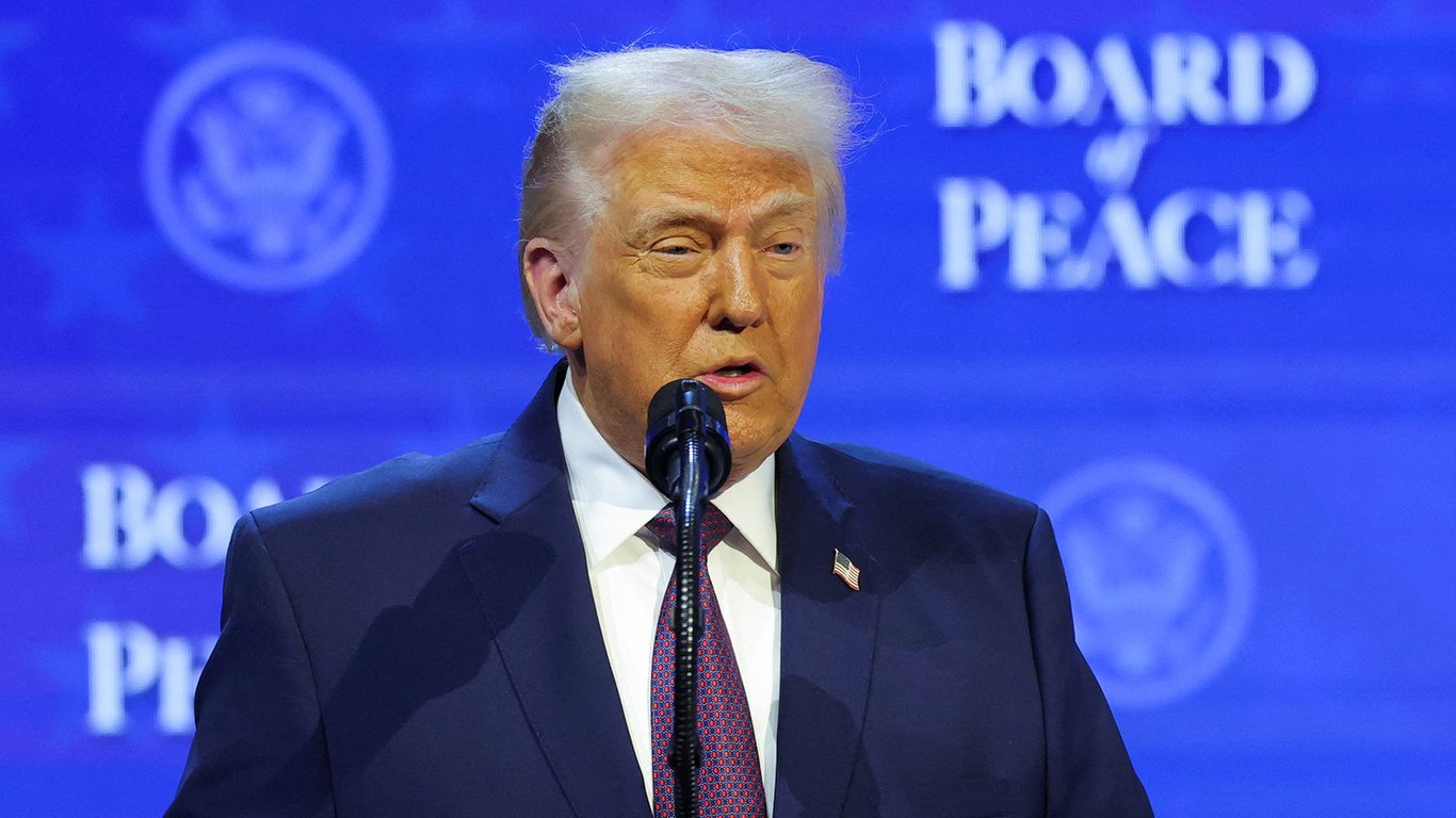 Трамп демонструє секретну зброю США